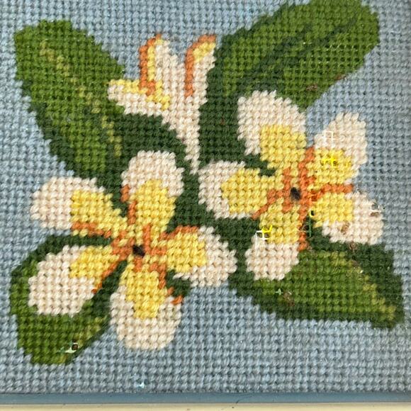 Vintage framed needlepoint art piece floral design plumeria - Picture 2 of 7
